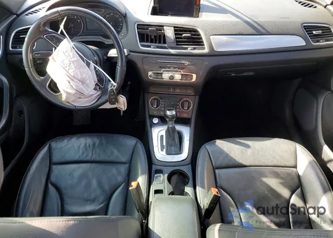 2016 Audi Q3 Premium Plus z USA, uszkodzony, nr VIN WA1BFCFS3GR015187